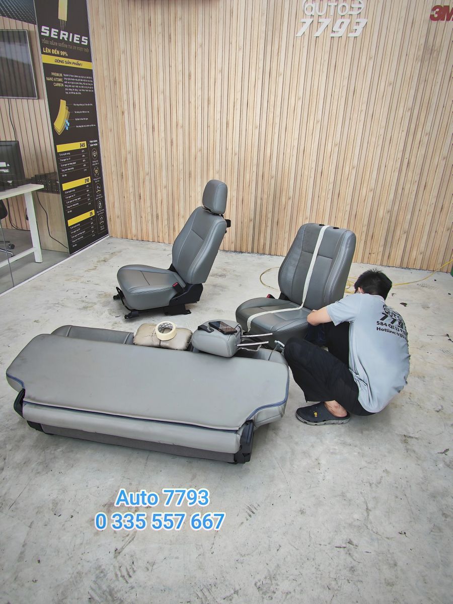 Vệ sinh nội thất ô tô Thủ Đức chuyên sâu tại Auto7793