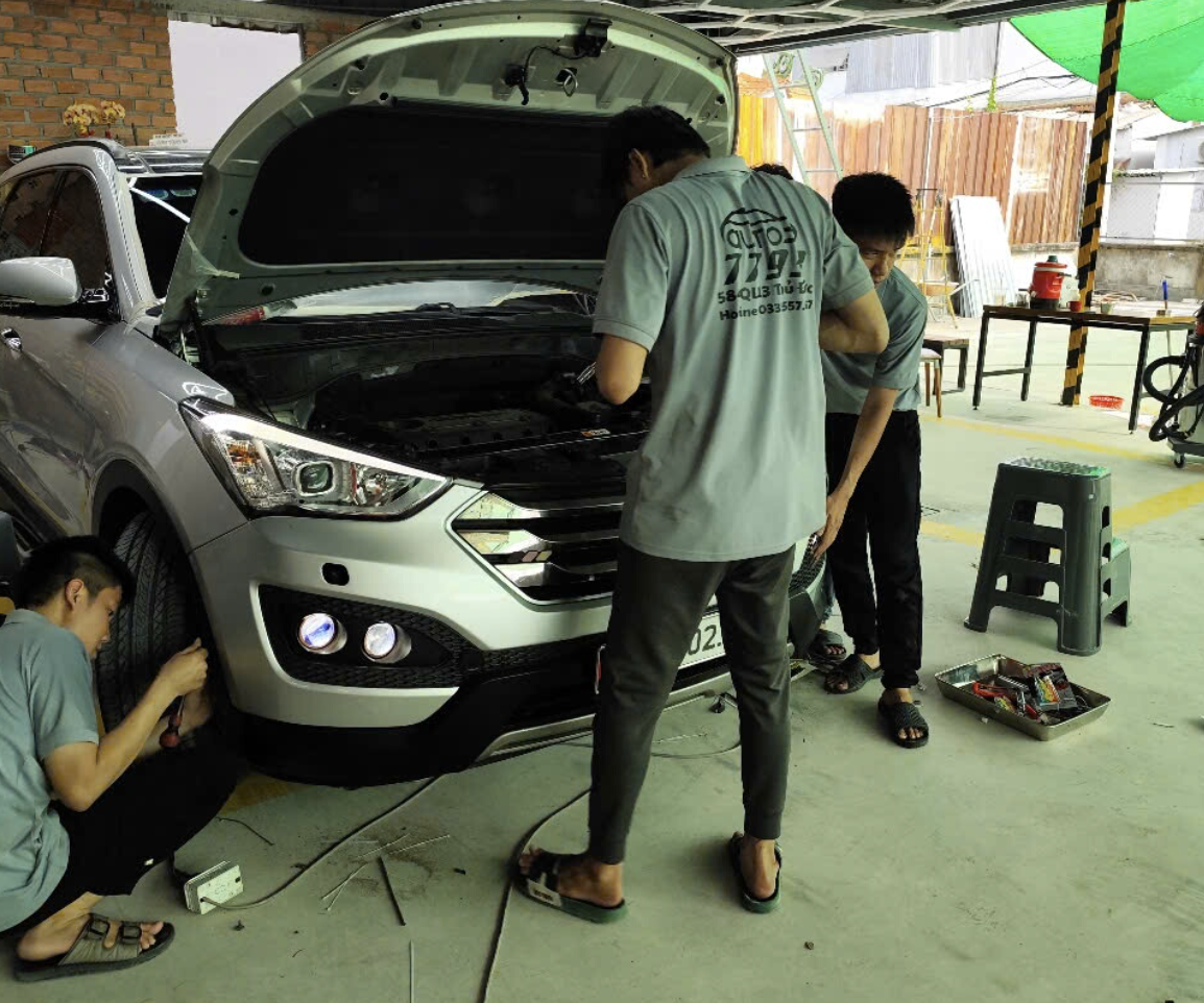Độ đèn ô tô Thủ Đức - Auto 7793
